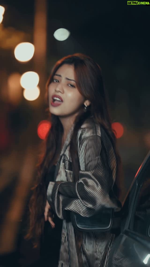 Shikha Wahulkar - 1.2 Million Likes - Tune💔💧…..
#reels #viral