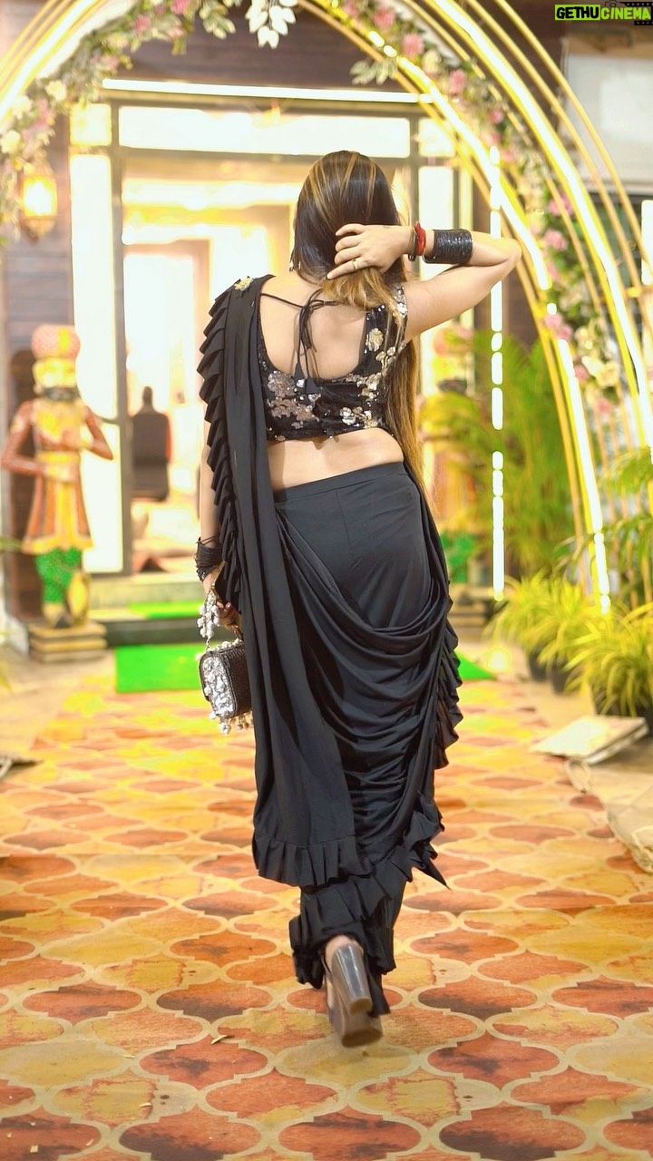 Shikha Wahulkar - 435.6K Likes - Chalo Ladki hue tumari❤️‍🔥🔥…..
#reels #viral #explore
