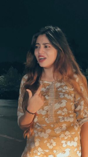 Shikha Wahulkar Instagram - Kya se Kya ho gyi💔🥀💧……..
#reels #reelsinstagram