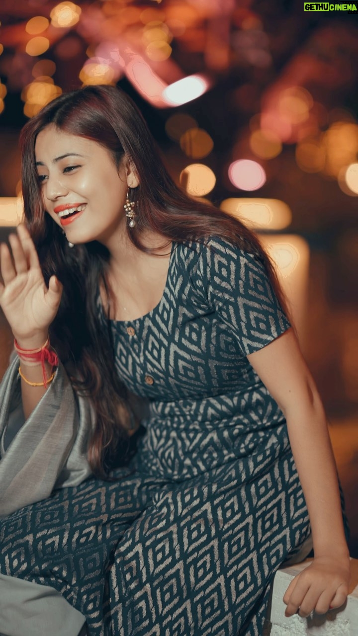 Shikha Wahulkar - 680.8K Likes - Jab tumhe Akele me🖤🔥…….
#reels #reelsinstagram #viral