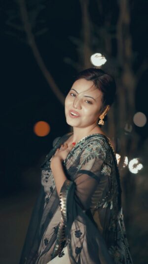 Shikha Wahulkar Instagram - Kaise Bhul jau🖤💧……
#reels #viral #reelsinstagram #explore