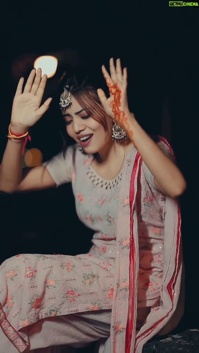 Shikha Wahulkar - 1.7 Million Likes - Khush reh🥹🙌…….
#reels #viral #reelsinstagram
