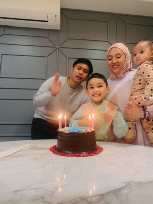 Shila Amzah Instagram - Happy 6th Birthday to my precious firstborn son @sethuwais ❤️
Watching you grow into the kind, bright, and joyful boy you are today is the greatest gift of my life. You’ll always be my little miracle, the one who first taught me what it means to be a parent. Mama, papa and adik loves you sethy sayangggg.
A very special thank you to our beloved family, friends, and teachers who sent their love, prayers, and wishes to Sethy. Every word and gesture means the world to us. For a child like Sethy, who experiences the world in his own unique and beautiful way, your love and support have made his 6th birthday not just a celebration of age, but a celebration of his strength, joy, and the little miracles he brings into our lives each day. Thank you for making his journey brighter and his heart a little fuller. We are forever grateful.
And today, we celebrate not just you, but also our beloved Malaysia’s 68th Independence Day. May you grow up with the same spirit of strength, unity, and resilience that built this beautiful nation. I pray that you’ll always walk with pride as a son of Malaysia, while carrying kindness and courage in your heart.
Happy Birthday, my love, and Selamat Hari Merdeka, Malaysia!