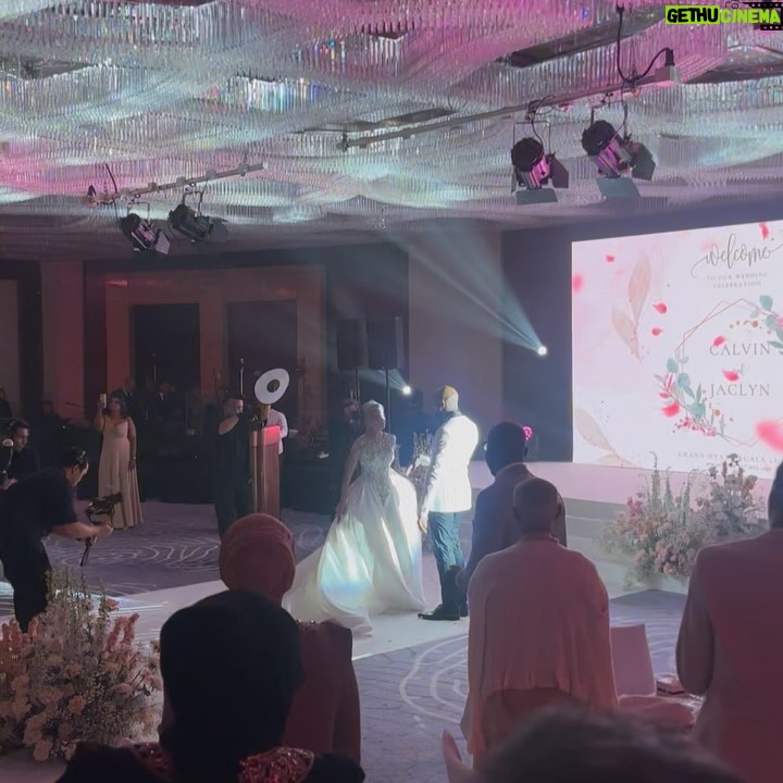 Shila Amzah - 21.9K Likes - To my beloved sister @jaclyn_victor ,
Today you begin a beautiful new chapter✨
A journey of love, laughter, and ever after.
From Malaysian Idol days to this radiant bride,
I stand with pride and joy by your side.
May your heart always feel at home in his,
And your days be filled with wedded bliss.
To @calvintsamuel pleaseeee take a good care of My sis, we all love her dearly🙏🏼
Happy wedding, my forever sis and bro❤️
#adventuresofcalvinandjaclyn