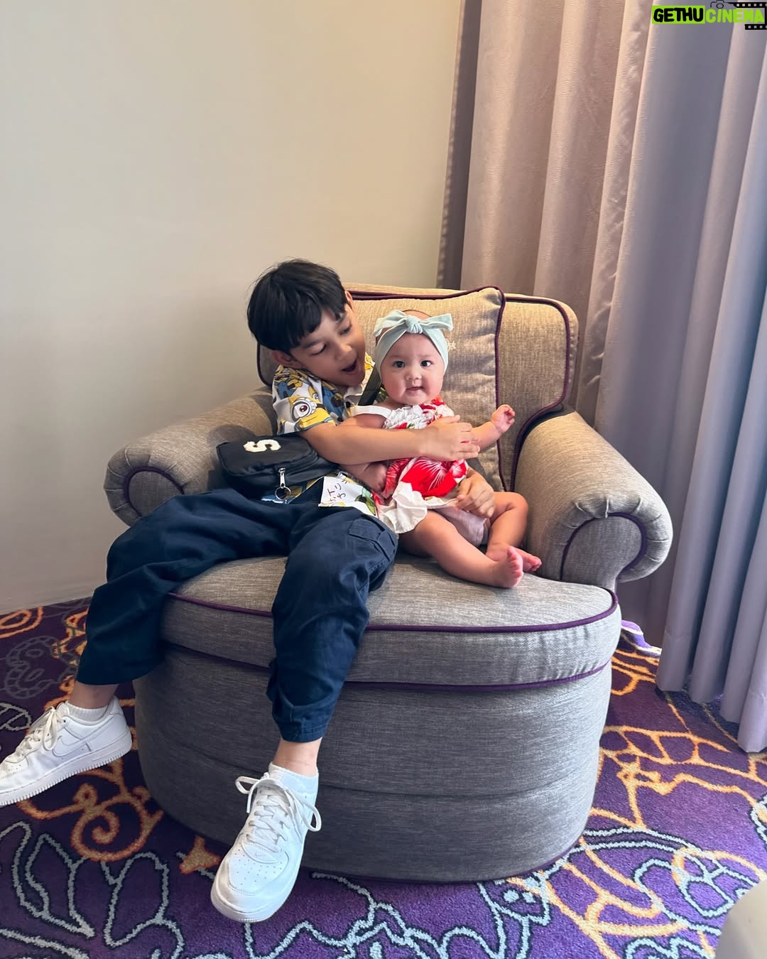 Shila Amzah - 58.1K Likes - @rheaakiraa She’s been crying non stop for 3 hours 🫠 nak tumbuh Gigi, nak tukar bulan.
This regression always makes me think the newborn phase are the easiest.
@ubaimz agreed 🥲 
I told him before , Tapi dia cakap newborn bangun every 2 hours , then I told him “atleast we knew what she wants,sleep/drink susu/ nappy change.”
Both of us were so overwhelmed , mata panda.
For 3 days in a row.

It wasn’t easy but this too shall pass❤️
He always so surprised on how I can remain my calm, I said as a parent, we have absolutely no choice.
I don’t wanna lose my sh*t in front of the kids🥲 it’s traumatising for them.
No matter how tired we are, these babies are our blessings, amanah Allah SWT pada kita.
They didn’t get to choose what kind of parents they wanted, but we can choose what kind of parents that we want to be for our children❤️

And thank you sethy @sethuwais for always knowing what to do, what to say to adik when she was restless.
And she calmed down whenever seth talks to her.
Autism spectrums are soo broad that you can never define them by the book.
Some say they will be agressive, some say they wont be able to have empathy, or even the ability to understand feelings.
But sethy on the other hand are god send.
He is so loving and kind, and the fact that he knew I was overwhelmed and he came to me “ its okay mama, Im here, I want to hug you.” 😭

Oh and , I relive/revisit my past trauma.
I faced my past fears together with My beloved husband.
Many of you may not know this, Penang traumatised me.
there were few incidents in Penang that haunts me and I never get to overcome it, for more than 10 years and I tried to get get past it over 3 years ago and failed miserably.
Until recently we decided to have a family vacation, ubai knew everything and I suggested Penang.
He asked me why, I said I want to create new memories with our  little family.
Finally ,We managed to do so😭 I’m so grateful that I get to do this with him and I can never thank him enough for being in my life.

I apologise for such a long caption,  I didn’t feel like posting anything for the past week.
Have a great day everyone ! Thanks for reading ❤️