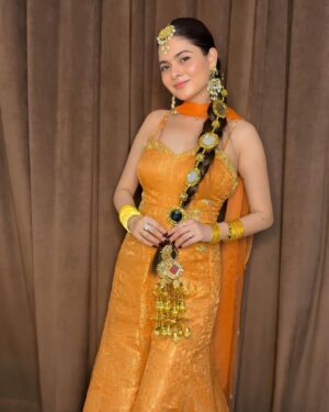 Shilpa Chaudhary Instagram - 🧡