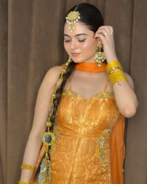 Shilpa Chaudhary Instagram - 🧡