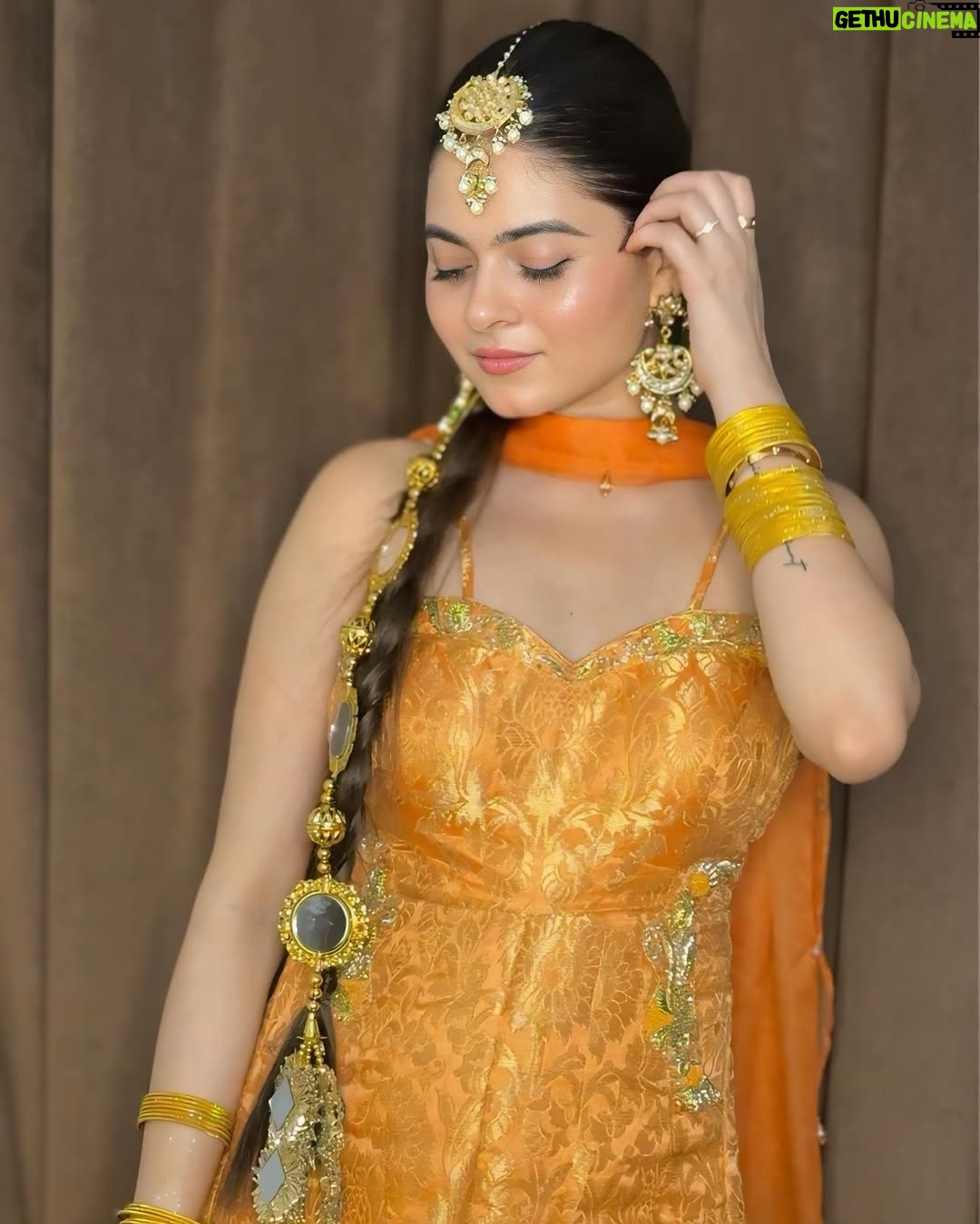 Shilpa Chaudhary - 37K Likes - 🧡