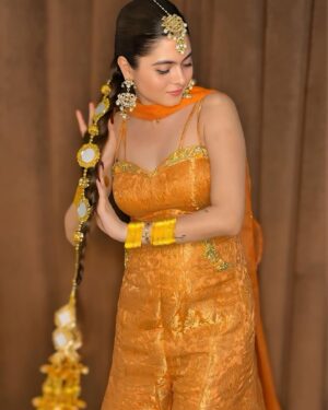 Shilpa Chaudhary Instagram - 🧡