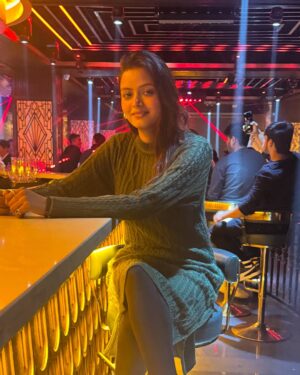 Shilpi Raghwani Instagram - Dil lagana itna aasan nhi hai
Dil , Dil se preshan hai 🦋
Apka kya vichar hai ……..