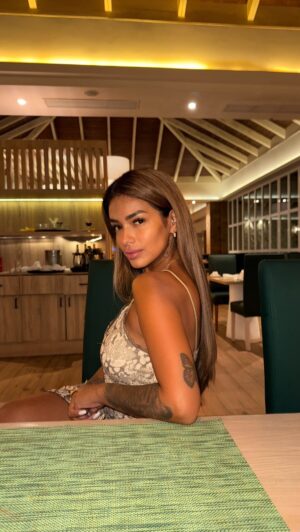 Shirley Arica Instagram - ❤️✨ odiada y amada … #real 
Pero aquí andan mirando mi perfil 💋💋