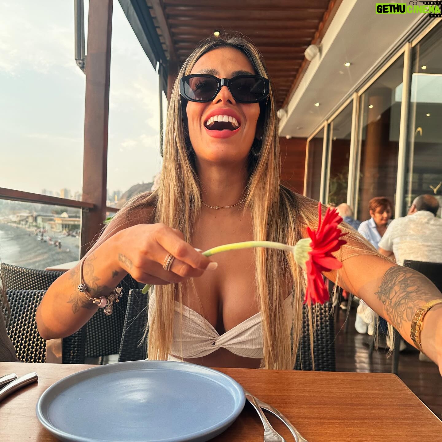 Shirley Arica - 51.9K Likes - Happy Valentines ♥️