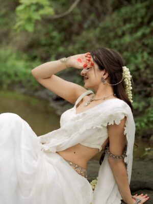 Shivali Rijhwani Instagram - 🦢🪷
This look is built on the idea of “Purity meeting Depth” - a white saree symbolizing simplicity and calm, paired with natural elements. The gajra, the earthy tones of water and sky becomes the muse and the story.
From vision to reality - all thanks to my A-team. Styling – @stylistgurleenkaur
Photography – @snapbyte_ @look_book_by_snapbyte