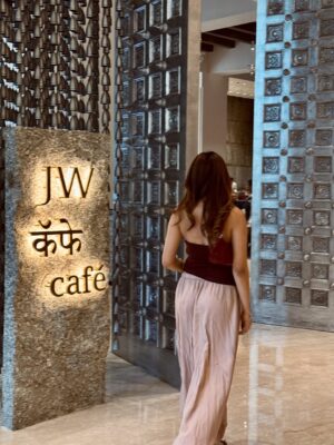 Shivali Rijhwani Instagram - A Sunday well spent #swiperight
Started with the gorgeous sunday brunch buffet at @jwmarriottsahar
(clicked more pictures than I ate, guilty 🤭)
Sister time over endless food laughs
Quick detour to @bellissimonailstudio for her nails
Shopping spree with my A-team at @hm 🛍️
And wrapped it all up with a heart full of gratitude.
Wholesome days like these >>>
