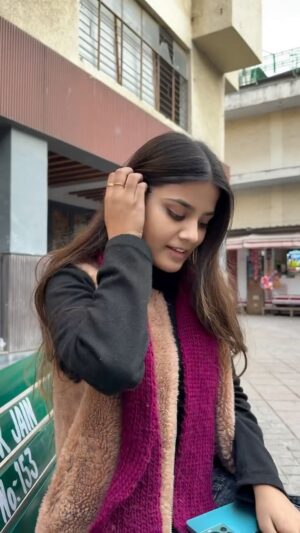 Shivangi Prajapat Instagram - Wait for end 😂🤣
#chotiifam #reels #reelsinstagram #reelitfeelit #trending