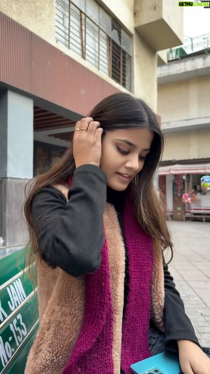 Shivangi Prajapat - 14.5K Likes - Wait for end 😂🤣
#chotiifam #reels #reelsinstagram #reelitfeelit #trending