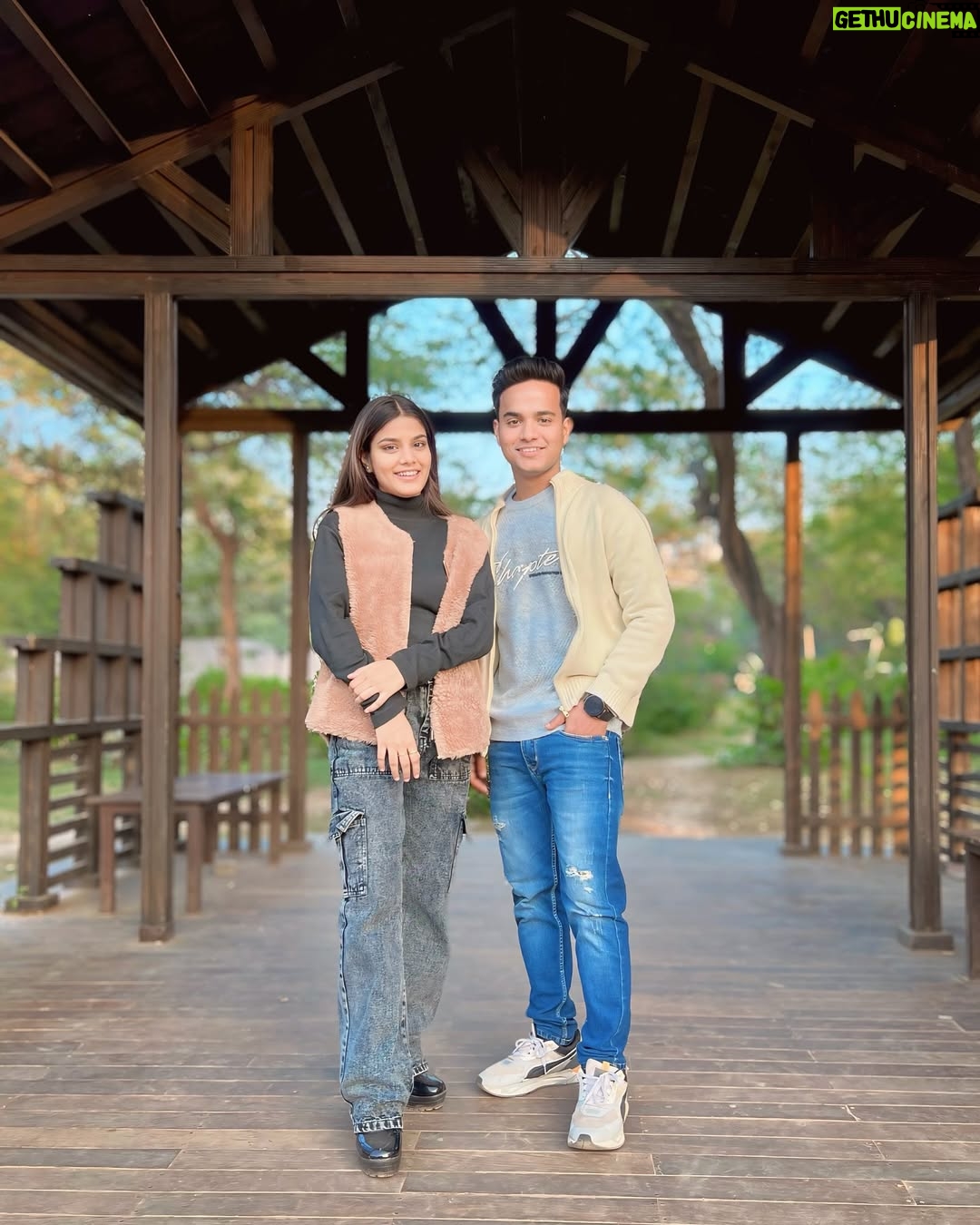 Shivangi Prajapat - 20.4K Likes - 𝐇𝐚𝐝 𝐅𝐮𝐧 𝐢𝐧 𝐃𝐞𝐥𝐡𝐢..!🩵