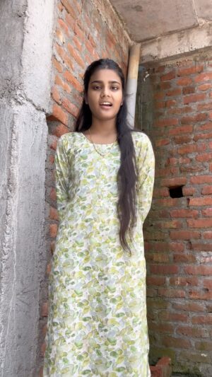 Shivangi Prajapat Instagram - Wait for end😂🤣
#chotiifam #trending #reels #reelitfeelit #reelinstagram