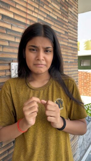 Shivangi Prajapat Instagram - Wait for end 🥲😂
#chotiifam #trending #reels #reelitfeelit #reelinstagram