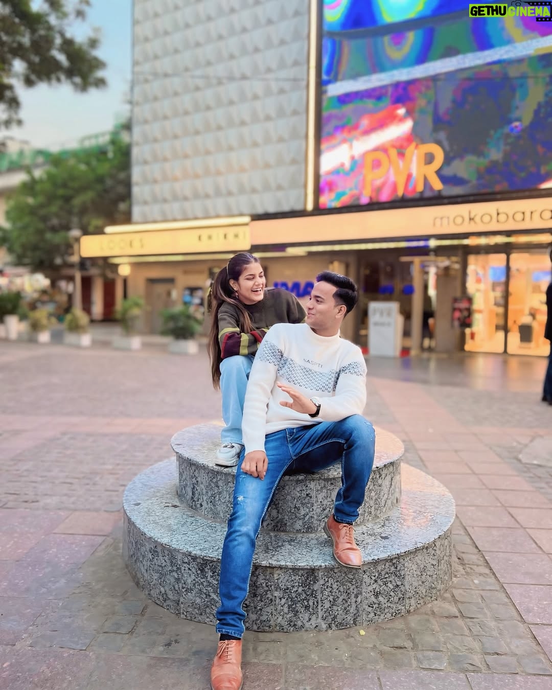 Shivangi Prajapat - 20.4K Likes - 𝐇𝐚𝐝 𝐅𝐮𝐧 𝐢𝐧 𝐃𝐞𝐥𝐡𝐢..!🩵