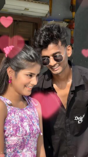 Shivangi Prajapat Instagram - Kaisa lga comment kro 💗
#chotiifam #reels #reelitfeelit #reelkarofeelkaro #viral #trending #explore #contentcreator #instagram #fyp