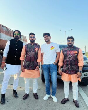 Shivani Gupta Instagram - @pahalnutrition की आज 85 branch complete होगी है इतना प्यार देने के लिए दिल से शुक्रिया दोस्तों हरियाणा दिल्ली उत्तर प्रदेश मुम्बई पंजाब राजस्थान & विदेश मै @pahalnutrition__dubai 🙏🏻. Next franchise konse जगह open होनी चाहिए जल्दी जल्दी बताऔ दोस्तों जय श्री राम @pahalnutritionoffical #pahalnutrition💪💪
