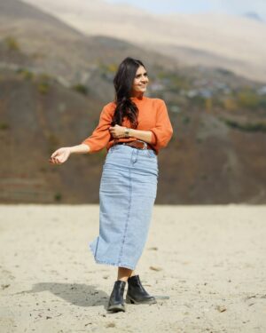 Shivani Yadav Instagram - ~match my vibe🧡