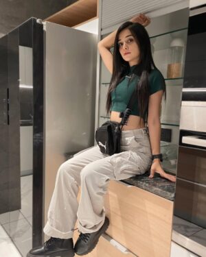 Shiyya Instagram - Simple but significant ✨
.
#shiyyans
.
#trending #photoshoot #photooftheday #beauty #photogram #instagood #instagram #instadaily #fashion #fashionstyle #blogger #bloggerstyle #stylish #influencer #fyp #trending #ootd #outfitideas #love #photography #instagood #postivevibes #indoorshoot #likes #likesforlike