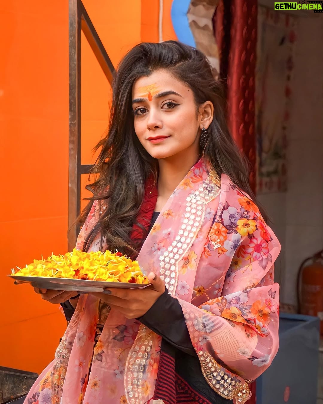 Shiyya - 61K Likes - सिया वर राम चंद्र की जय 🛕
.
📸 : @parinda_pawan 
🎨 : @shiyya.x.squad 
.
#happydiwali #jaishreeram #ayodhya #ayodhyarammandir🚩 #hindu #sanatani #om #trending #fyp #foryoupage #insta #instagram
