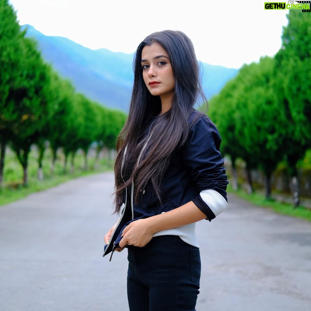 Shiyya - 49.4K Likes - I 🖤 you 
.
#shiyyans 
.
#trending #travel #travelphotography #indianfood #love #explorepage #trending #trend #exploremore #black #fashionstyle #fashionblogger #blogger #blog #fashionstyle #beauty #beautiful #fashiongram #instagram #instagood #instalike #likesforlike #liketeams #travelling #instalike