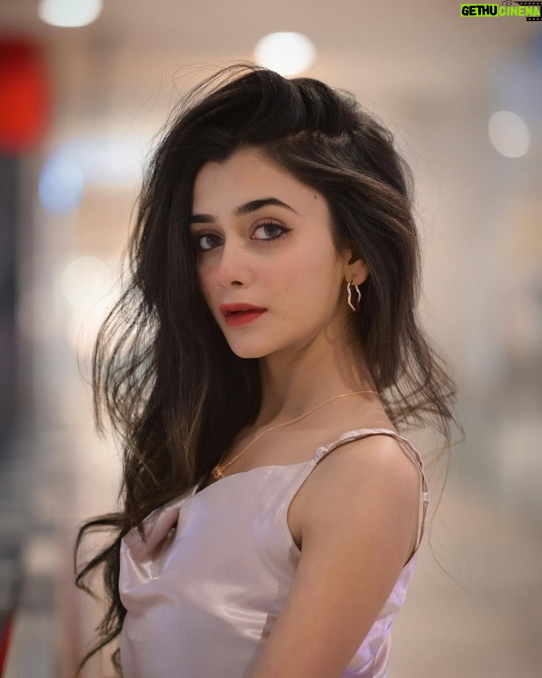 Shiyya - 69.1K Likes - Sugar for you & salty for others 💕
.
📸 : @face.in.frame 
.
#shiyyans 
.
#trendingnow