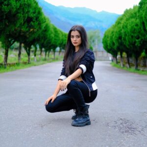 Shiyya Instagram - I 🖤 you
.
#shiyyans
.
#trending #travel #travelphotography #indianfood #love #explorepage #trending #trend #exploremore #black #fashionstyle #fashionblogger #blogger #blog #fashionstyle #beauty #beautiful #fashiongram #instagram #instagood #instalike #likesforlike #liketeams #travelling #instalike