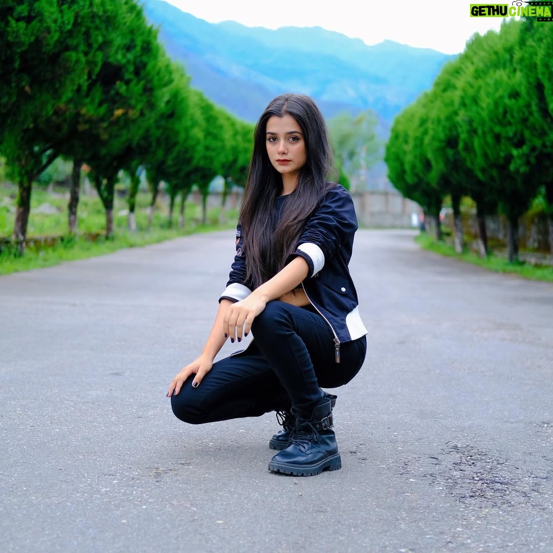 Shiyya - 49.4K Likes - I 🖤 you 
.
#shiyyans 
.
#trending #travel #travelphotography #indianfood #love #explorepage #trending #trend #exploremore #black #fashionstyle #fashionblogger #blogger #blog #fashionstyle #beauty #beautiful #fashiongram #instagram #instagood #instalike #likesforlike #liketeams #travelling #instalike