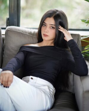 Shiyya Instagram - They are doing good for you. Just to show you 🎭
.
#shiyyans 🖤
.
#trendingnow #explorepage #exploremore #explore #love #ootd #fashion #fashionblogger #outfitinspo #ınstagood #instagram #instagamer #instalike #likesforlike #beauty #beautifuldestinations #travelblogger #blogger #influencer #exploreeverything #goodday #beautifulgirls #model #modelshoot #shooting #instadaily #travelgram #instalove #photoshoot