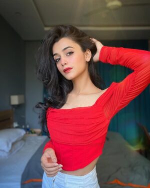 Shiyya Instagram - Drop ‘♥️’
.
#shiyyans
.
#trending #photoshoot #explorepage #trendingnow #explore #indoor #red #photography #photoeveryday #instagram #instagood #ınstagood #goodvibes
#instagram #instagood #instadaily #instafashion #fashionmodel #influencer #modelshoot #fashionblogger #blogger #foryou #likes #photography #follow #bhfyp #photooftheday #viral #fashionista #instamood #lifestyle