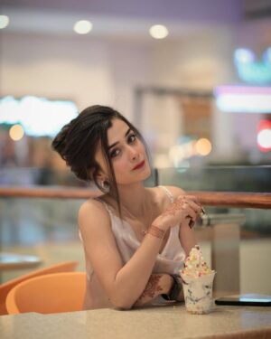Shiyya Instagram - Sugar for you & salty for others 💕
.
📸 : @face.in.frame
.
#shiyyans
.
#trendingnow