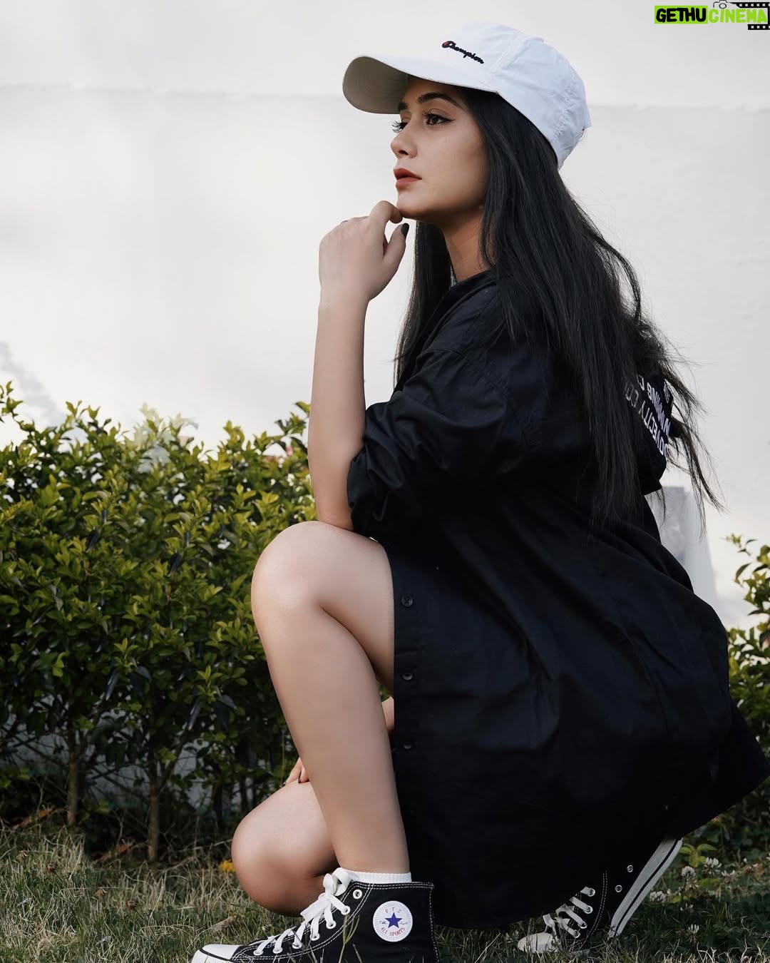Shiyya - 48.9K Likes - Thanks For Loving Me. That’s enough for me ☑️
.
#shiyyans 
.
#fashionmodel #fashionblogger #fashion #ootd #outfitoftheday #blogger #beauty #explorepage #explore #trending #beautiful #travelblogger #photooftheday #photoshoot #shoutout #likesforlike #followforfollowback #white #bestoftheday #instagood #instagram #instalike #instadaily #fashionphotographer #style #trend