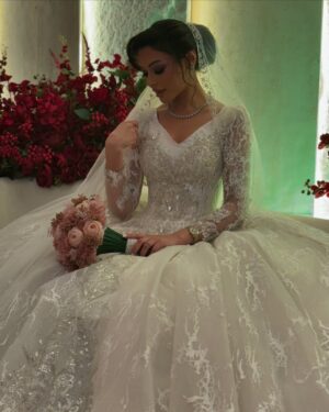 Shouk Al Hadi Instagram - مبارك عليكم الشهر من عروس رمضان #غاده في مسلسل #ابو_البنات 👰🏻♀️✨🤍