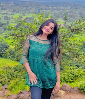 Shraddha Takke Patil Instagram - Majh naav Shraddha ani Tuz ? 🦋🤭
.
.
.
.
#shraddhatakke #viral #post #pic #like #punecity #exploring