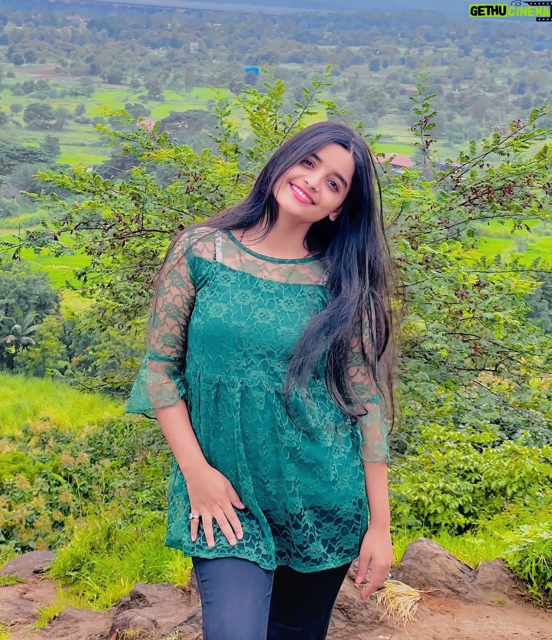 Shraddha Takke Patil - 31.3K Likes - Majh naav Shraddha ani Tuz ? 🦋🤭
.
.
.
.
#shraddhatakke #viral #post #pic #like #punecity #exploring