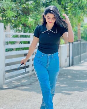 Shraddha Takke Patil Instagram - Radiate positive vibes only 😉
.
.
.
.
#shraddhatakke #pic #viral #picture #instagram #explore #pune #like #fyp #insta #feed