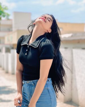 Shraddha Takke Patil Instagram - Radiate positive vibes only 😉
.
.
.
.
#shraddhatakke #pic #viral #picture #instagram #explore #pune #like #fyp #insta #feed
