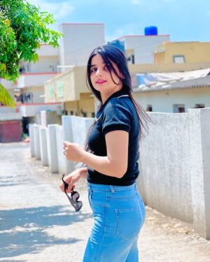 Shraddha Takke Patil Instagram - Radiate positive vibes only 😉
.
.
.
.
#shraddhatakke #pic #viral #picture #instagram #explore #pune #like #fyp #insta #feed