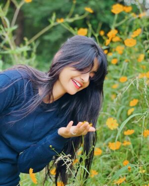 Shraddha Takke Patil Instagram - 🌼💝 @takkeshraddha17
.
.
.
.
#shraddhatakke #post #instagood #instagram #pics #likesforlike #likeforlikes #explorepage #feed #viral #marathi #nature #flowers #picoftheday