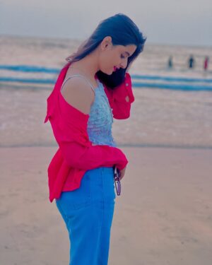 Shraddha Takke Patil Instagram - ✨🦋
.
.
.
.
#shraddhatakke #feed #trending #post #like #followme #explore #instagram #viral #picoftheday #beach #likesforlike