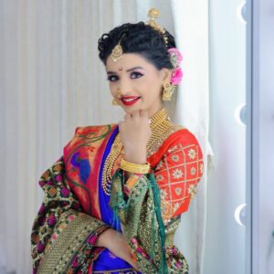 Shraddha Takke Patil Instagram - मी लाडाची तुमची मैना ❤️
.
.
.
.
#shraddhatakke #smile #pic #marathi #marathimulgi #saree #sareelove #likesforlike #followme #followforfollowback #traditional #sareeposes #marathiculture