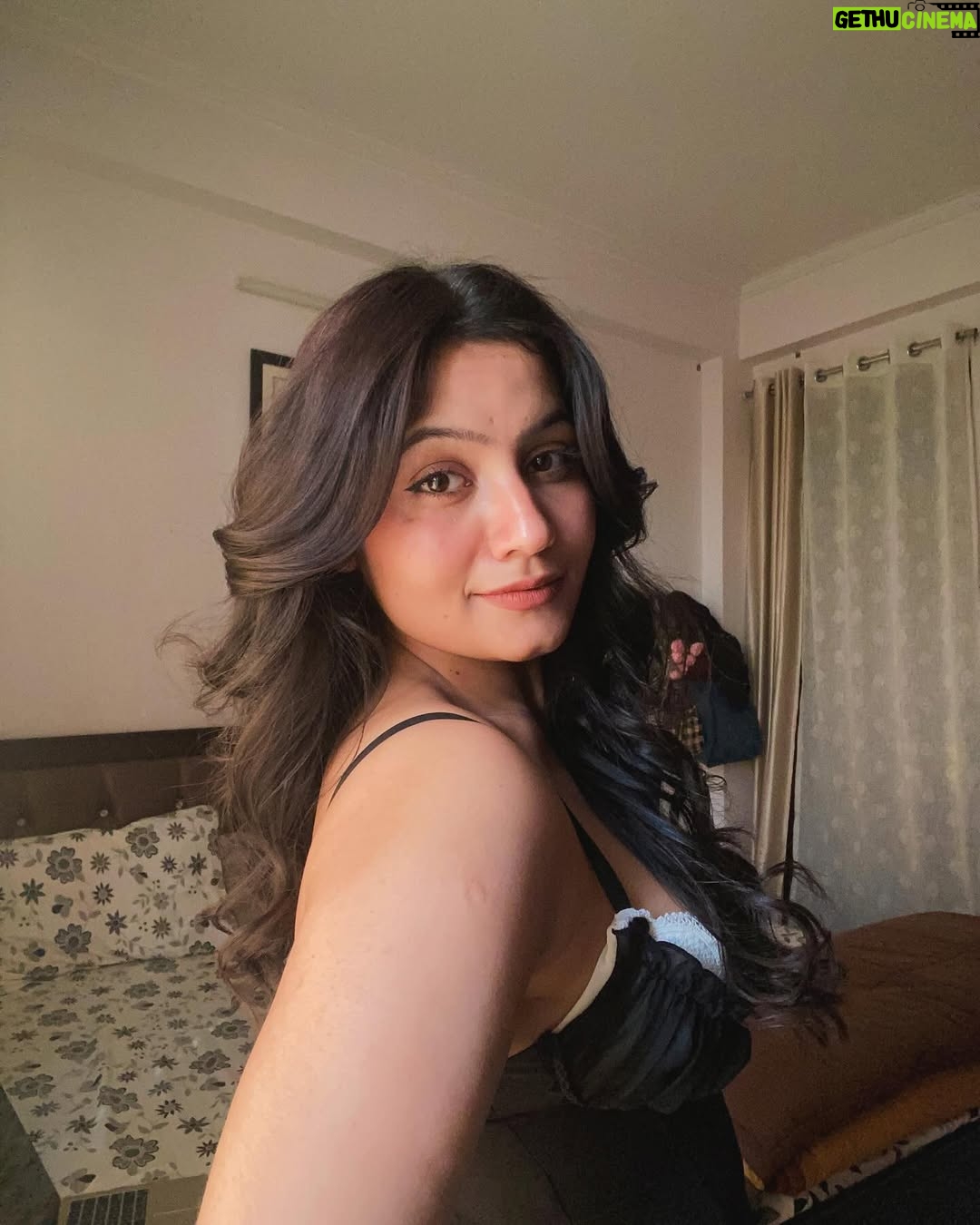 Shraddha Yadav - 12.9K Likes - nobody asked but:

(Explorepage, explore, foryou, foryou, trending, trendingnow)
#explorepage #explore #foryou #foryoupage #trend #trending #trendingnow