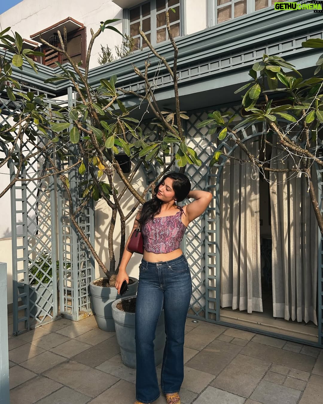 Shraddha Yadav - 41.9K Likes - No pen and paper📝but look who drew your attention 🙂‍↕️🎀👉🏻👈🏻

(Explorepage, explore, foryoupage, foryou,trending, trendingnow)
#explorepage #explore #foryoupage #foryou #trending #trendingnow
