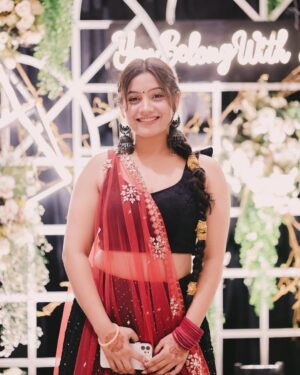 Shraddha Yadav Instagram - Mundeya ve, ho na mere peeche lattoo🙈
(Explorepage,explore,foryou,foryoupage,trendingnow,trending)
#explorepage✨ #explore #foryou #foryoupage #trending #trendingnow