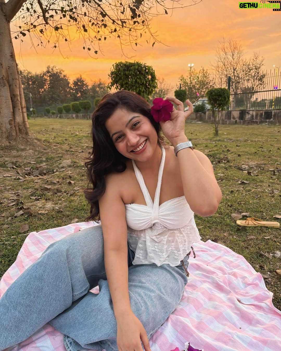 Shraddha Yadav - 8.8K Likes - Flower time of the year🌸✨🥹

(Explorepage, explore, foryoupage, foryou, trending,trendingnow)
#explorepage #explore #foryoupage #foryou #trending #trendingnow